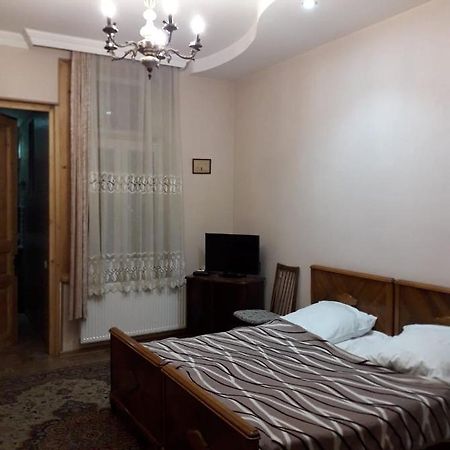 Old House Rustaveli 호텔 보르조미 외부 사진