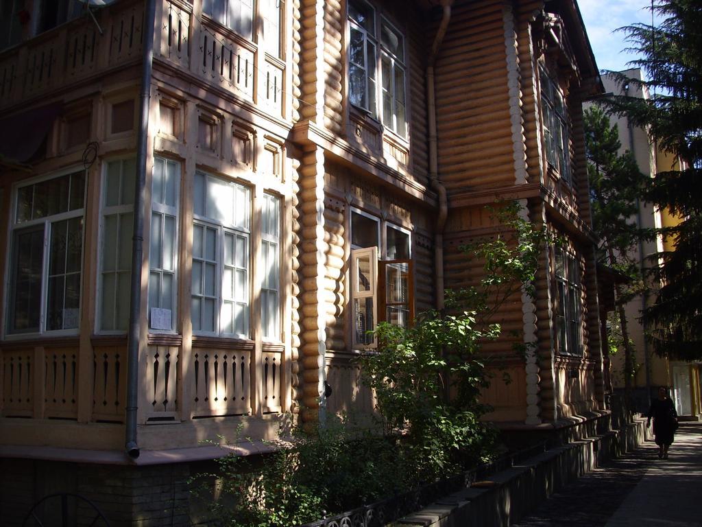 Old House Rustaveli 호텔 보르조미 외부 사진